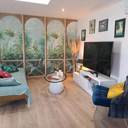 Apartment L